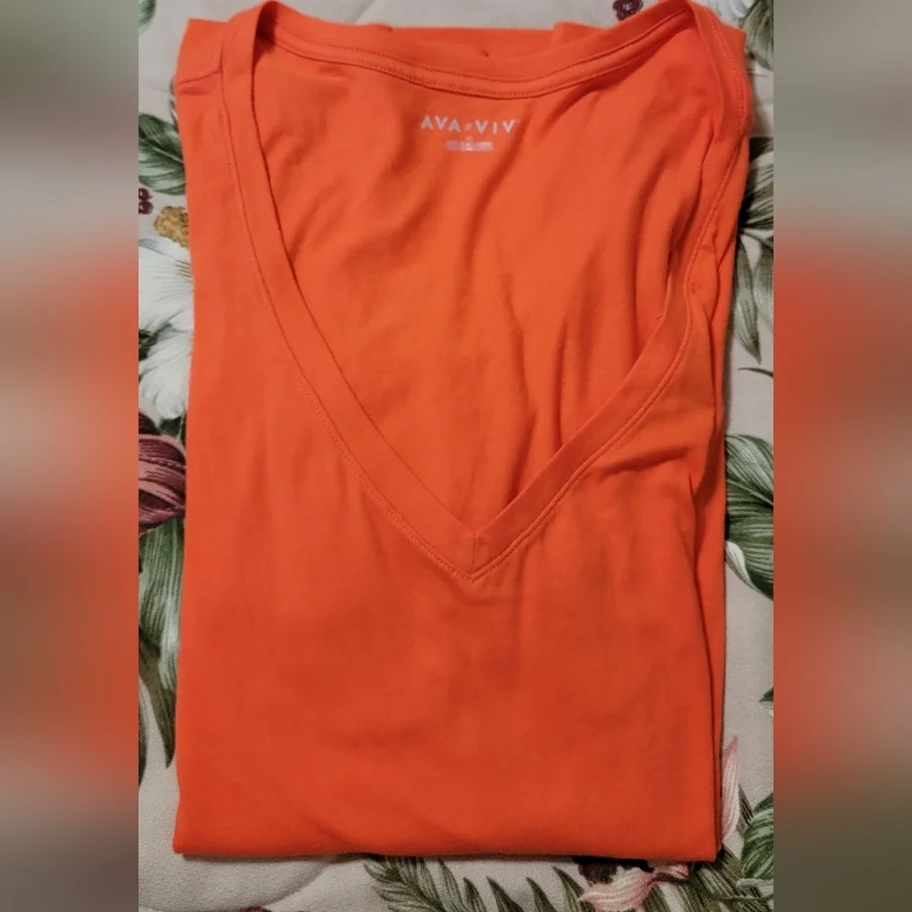 #295 AVA & VIV- Crewneck Short Sleeve T-Shirt- Avail. in Blue or Orange,sze. 4X - Picture 10 of 11